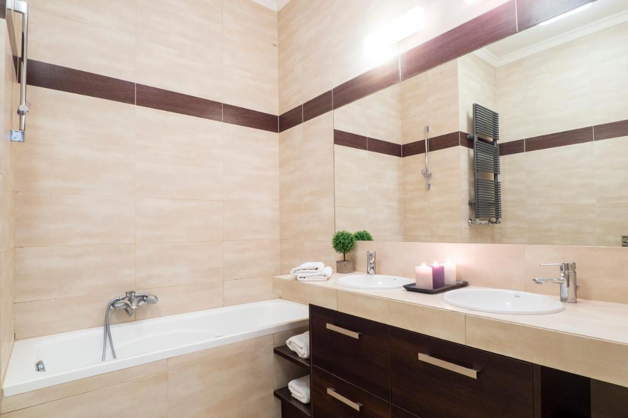 As Home Apartamenty Rynek 50 R503 Amazing View Breslau Exterior foto